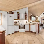 Vakantiehuis Ronna - 2-2km From The Sea By Interhome
