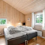Vakantiehuis Ronna - 2-2km From The Sea By Interhome